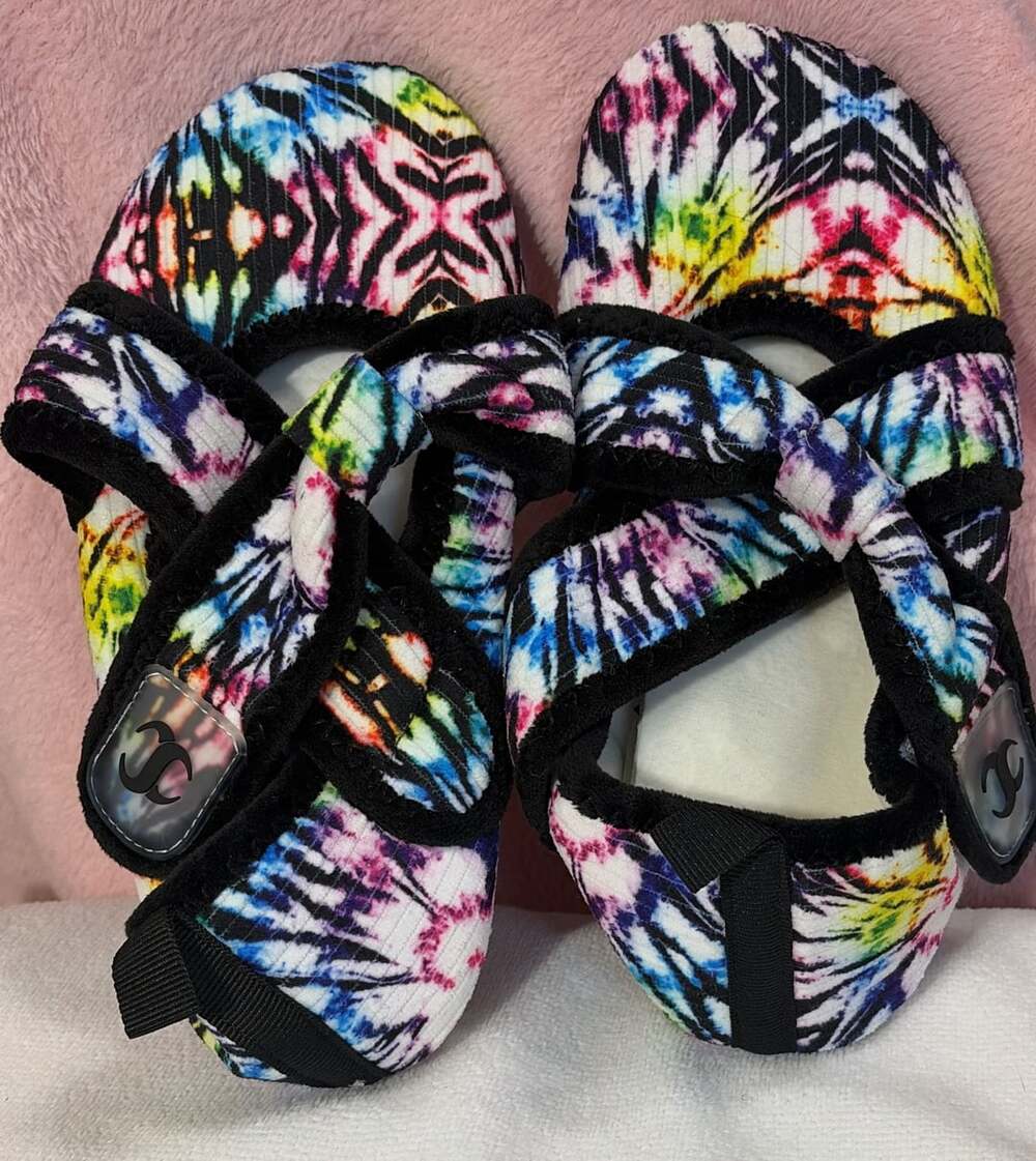 Slippers for Women Comfy Cross Bow Slide Slipper with Adjustable Strap